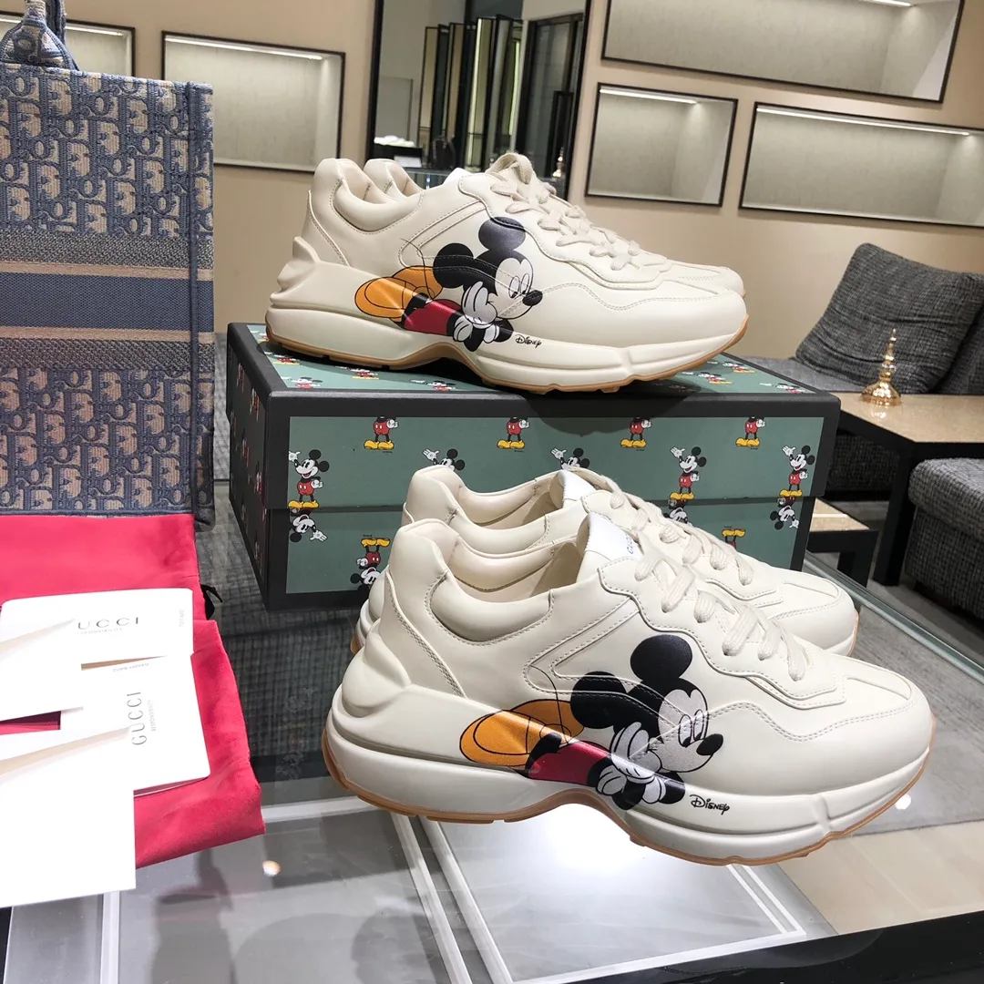 👟👟Ex-factory price👟👟Ex-factory price 480 👟👟Gucci's top version of dad shoes Pure original purchasing grade------The top Gucci dad shoes on the Internet ⚠Exploded original version ⚠Gucci (the highest-end Gucci dad shoes on the market, different currencies, do not accept the fight) High-quality couple style 👫Dad shoes ⚠Size: 35-40 women 39-44 men (couples 💑 style) ⚠ (34. Men 38.45.46 can be customized 45.46➕10) (Original last case ➕Full oil edge workmanship) Product grade: pure top-end goods ⚠Product material: imported cowhide, all made with a computer machine. The men's model uses a double-needle machine, and the women's model uses a single-needle machine. The inner part is made of the most comfortable and wear-resistant sheepskin (high-end atmosphere). Extremely comfortable foot feel, fits the foot, precision 3D printed color picture matching, exclusive original material, the same original T ex-factory price👟👟Ex-factory price👟👟Ex-factory price U➕Ex-factory price👟👟Ex-factory price👟👟Ex-factory price U The foam combined outsole is 6CM thicker (instantly taller). It weighs the same as the counter, making it light and comfortable on the feet. At the same time, the original lasting process is used, and all the details of the line and curvature of the shoe body and toe are perfectly reproduced⚠Style Category: Official website synchronization, the latest VER fashionable dad shoes, soft and comfortable, breathable and non-slip, available in all seasons